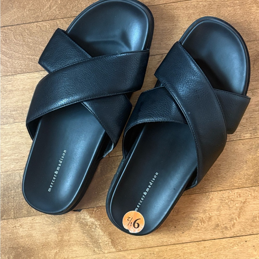 Mercer & Madison Black Slide Sandals